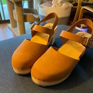 Lotta from Stockholm clogs (39, best fits U.S 7.5)